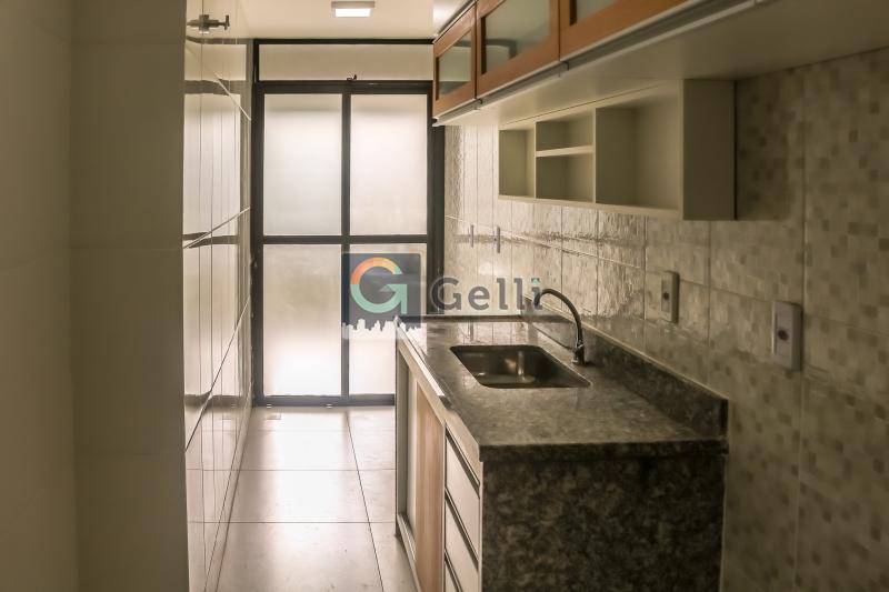 Apartamento para alugar com 3 quartos, 80m² - Foto 11