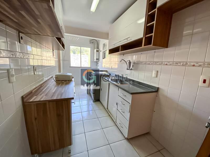 Apartamento para alugar com 2 quartos, 75m² - Foto 12