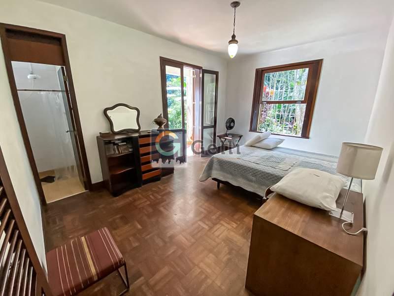 Casa à venda com 6 quartos, 350m² - Foto 12