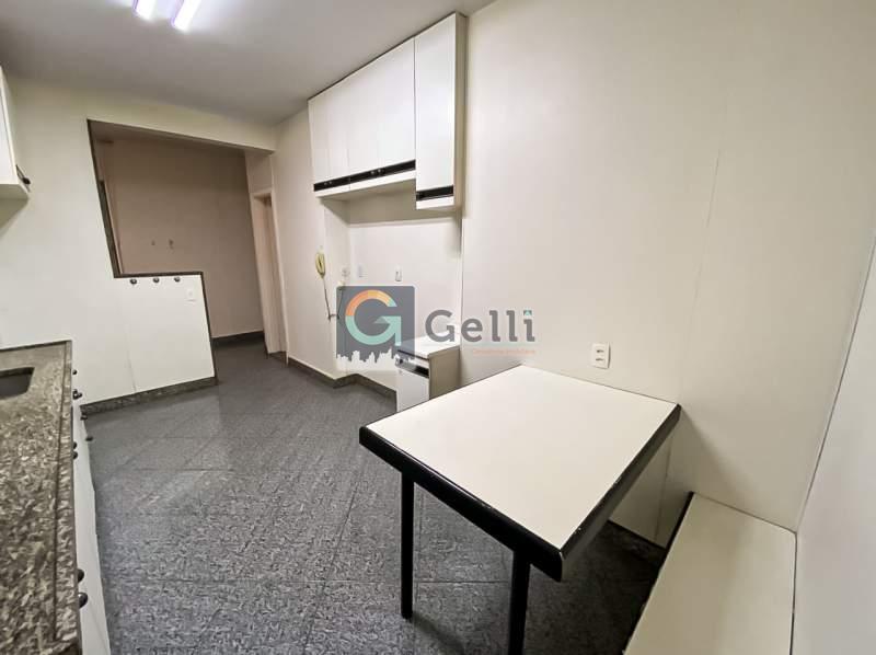 Apartamento à venda com 3 quartos, 140m² - Foto 15