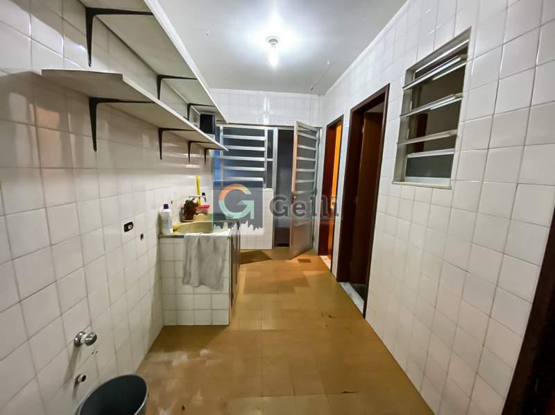 Apartamento para alugar com 3 quartos, 130m² - Foto 16