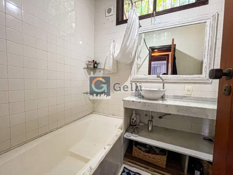 Casa de Condomínio à venda com 3 quartos, 230m² - Foto 15