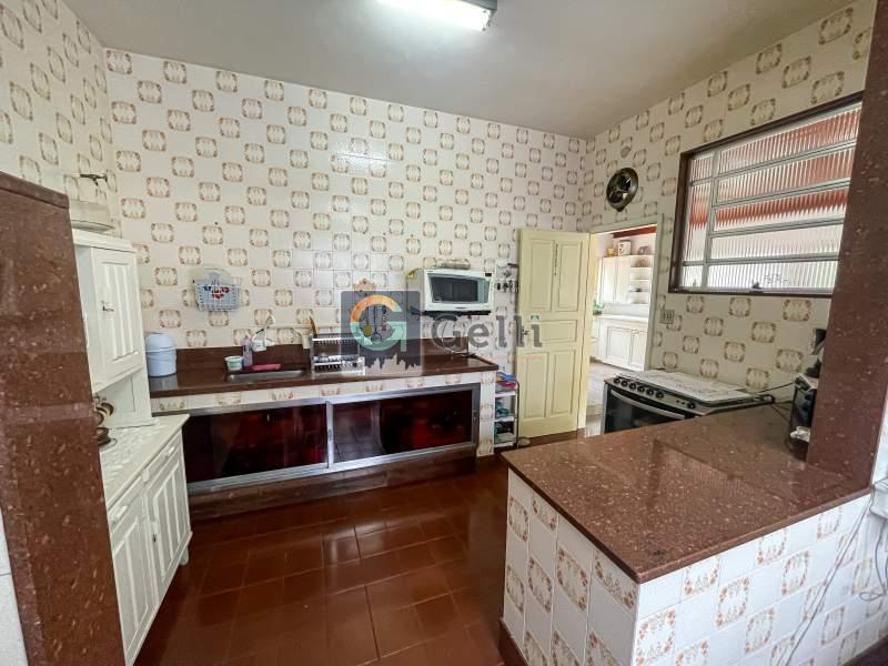 Casa à venda com 4 quartos, 200m² - Foto 19