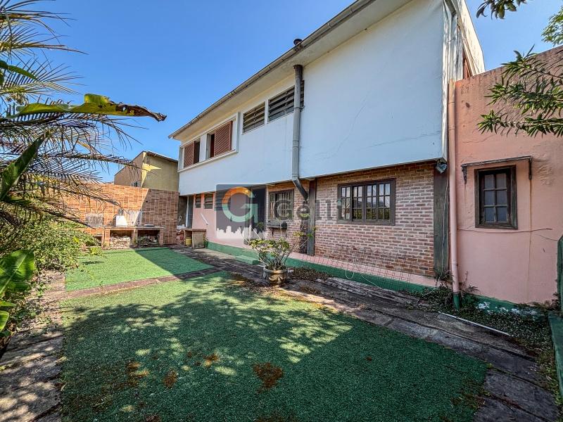 Casa à venda com 4 quartos, 220m² - Foto 3