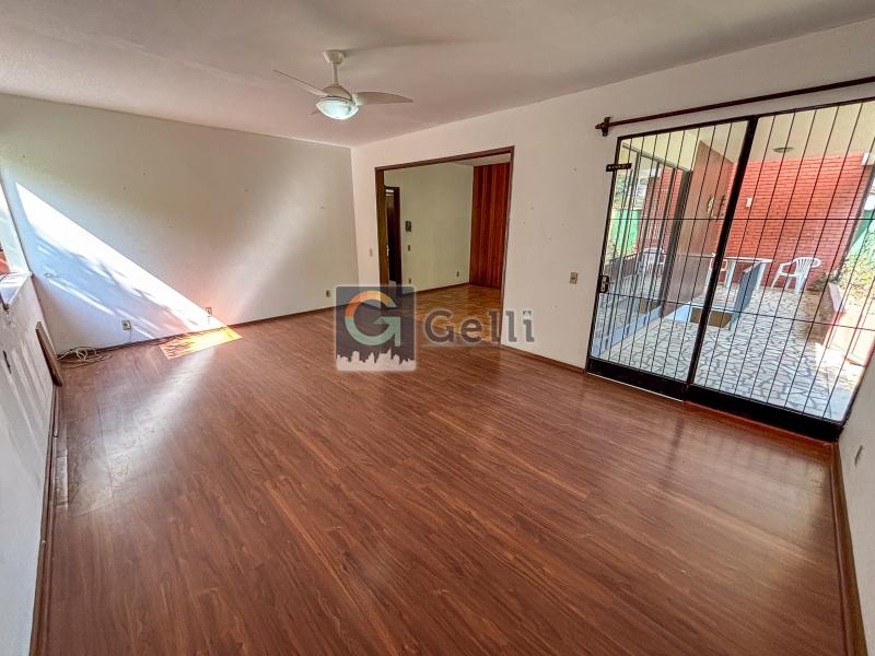 Casa à venda com 4 quartos, 220m² - Foto 6