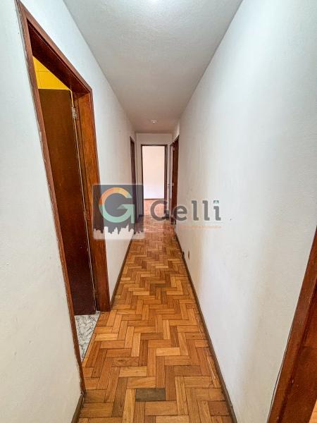 Casa à venda com 4 quartos, 220m² - Foto 7