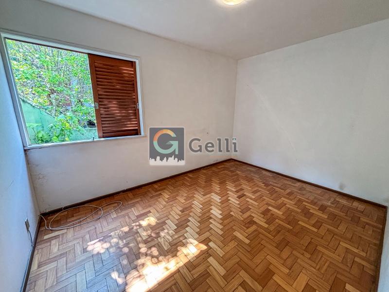 Casa à venda com 4 quartos, 220m² - Foto 10