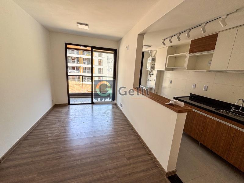 Apartamento para alugar com 2 quartos, 75m² - Foto 1