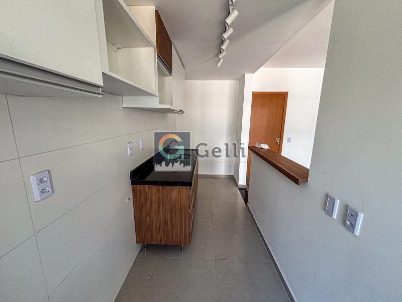 Apartamento para alugar com 2 quartos, 75m² - Foto 12