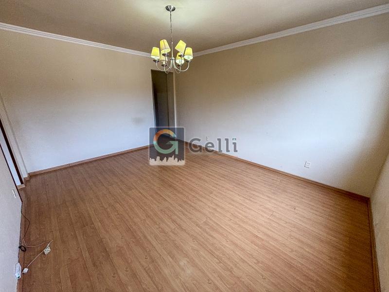 Apartamento à venda com 2 quartos, 80m² - Foto 2