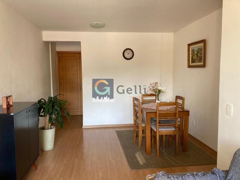 Apartamento à venda com 2 quartos, 75m² - Foto 2