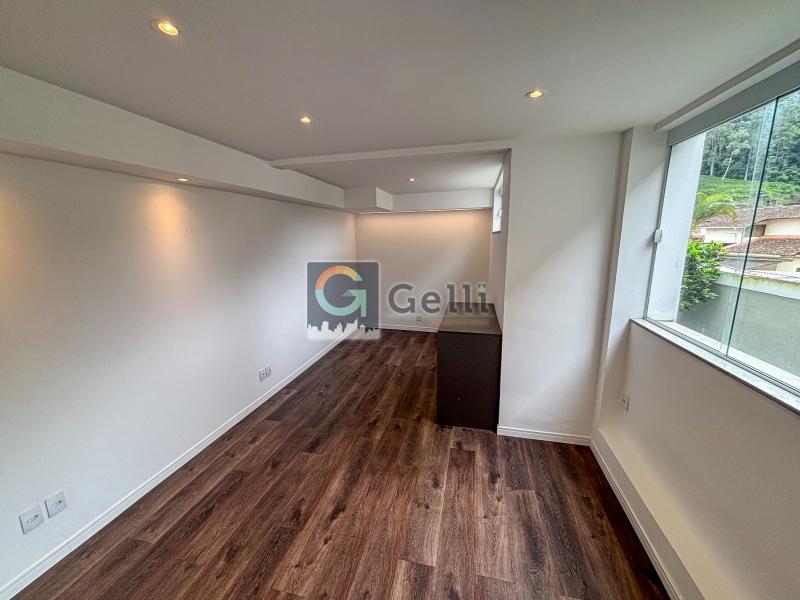 Casa de Condomínio à venda com 4 quartos, 200m² - Foto 16