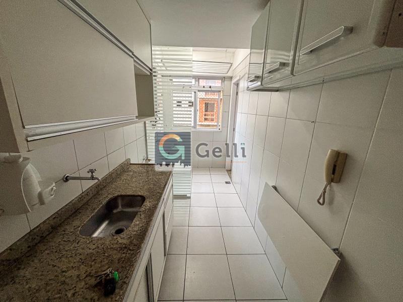 Apartamento para alugar com 2 quartos, 75m² - Foto 11