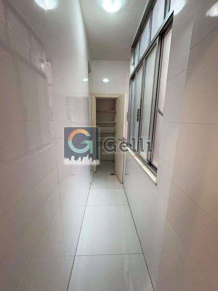 Apartamento para alugar com 1 quarto, 55m² - Foto 11