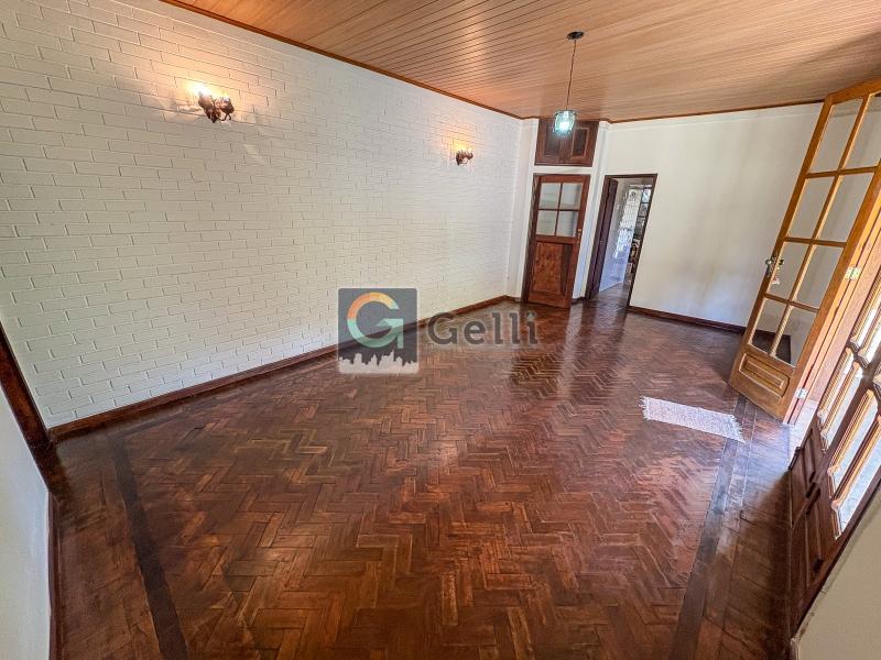 Casa à venda com 5 quartos, 335m² - Foto 3