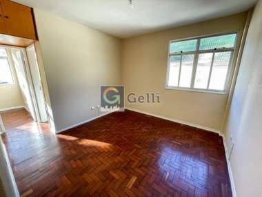 Apartamento em Mosela Petrópolis