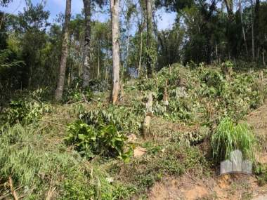 [CI 456] Terreno em Mosela, Petrópolis/RJ