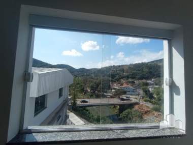 [CI 559] Apartamento em Nogueira, Petrópolis/RJ