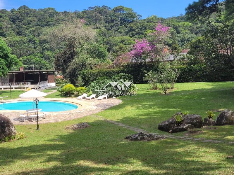 Casa à venda em Fazenda Inglesa, Petrópolis - RJ